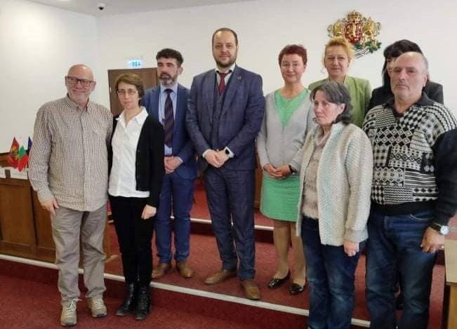 Гражданското сдружение Дишай Девня е пред разпад заради влизането на