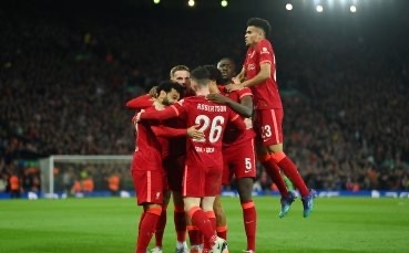 Ливърпул успя да надиграе Виляреал с резултат 2 0 в първа