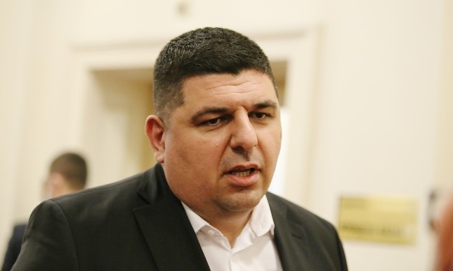 Това управление от самото начало разглежда сценарии в енергетиката с