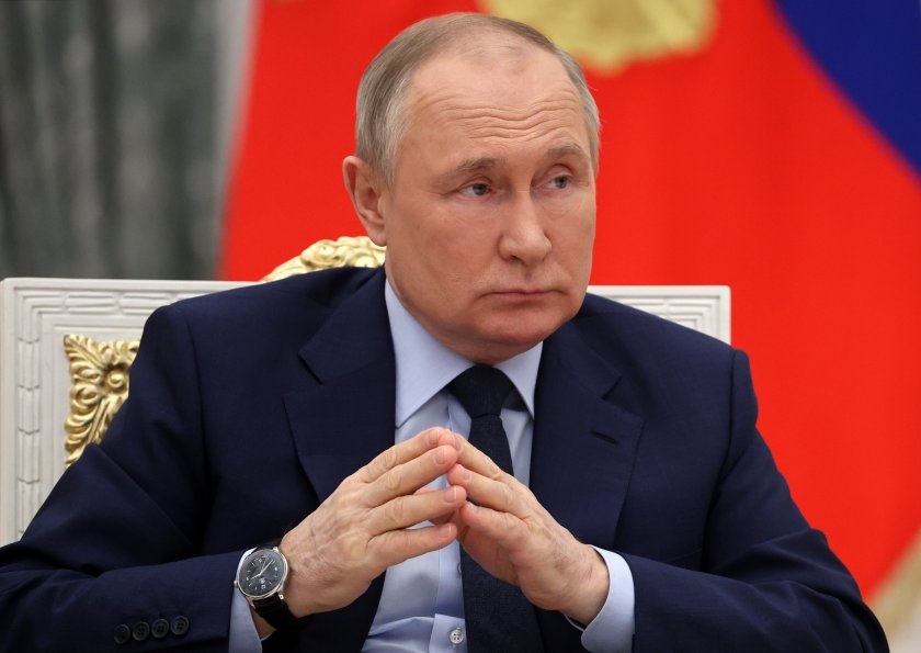 Президентът на Руската федерация Владимир Путин трябва да се откаже