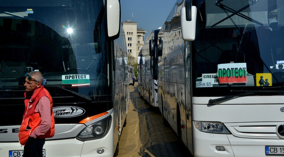 Представителите на организации от транспортния сектор напуснаха неудовлетворени срещата си