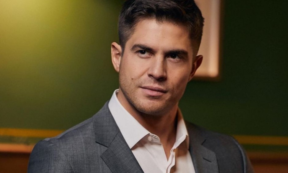 Почитателките на Иво Аръков изведнъж се издигнаха на седмото небе