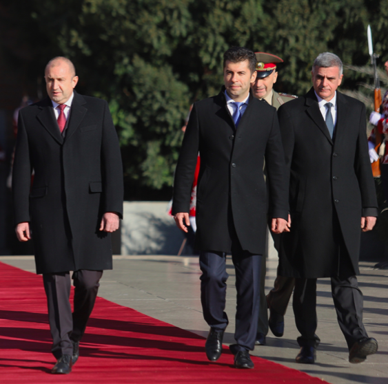 Президентът Румен Радев отрече че стои зад учредяването на партията