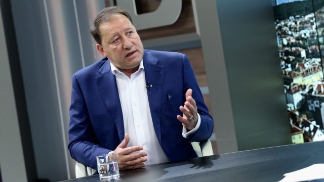 България няма да дарява но ще продължава да продава оръжия