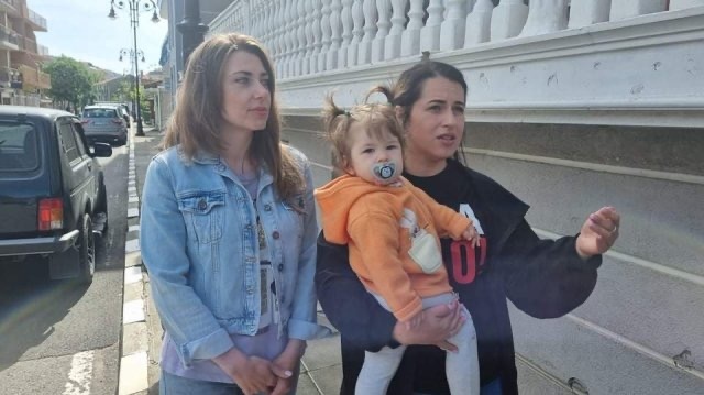 Непълнолетни стреляха срещу украински деца настанени в хотел в Свети