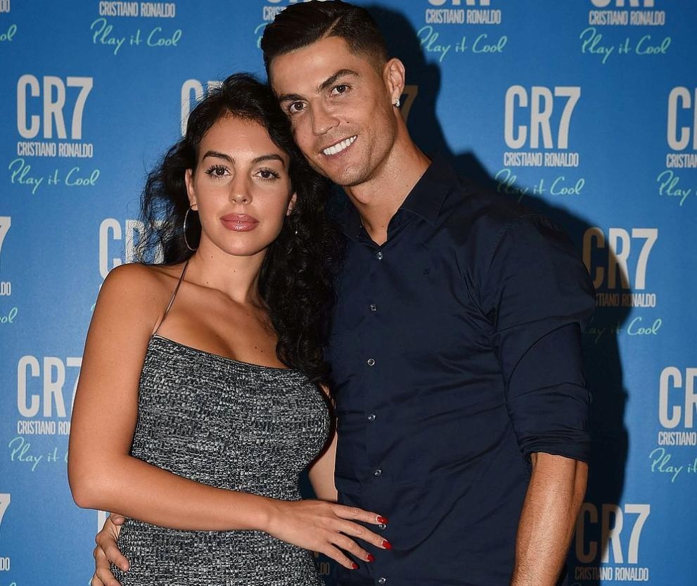 Кристиано Роналдо и Джорджина Родригес разкриха името на новородената си