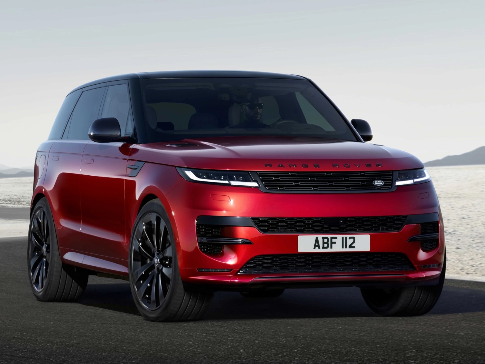 Близо 8 месеца след премиерата на новият Range Rover британската