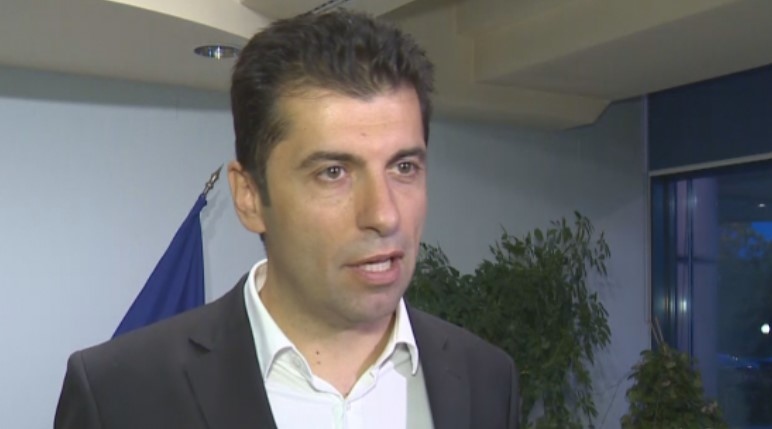 Премиерът Кирил Петков направи изявление пред медиите след като преди