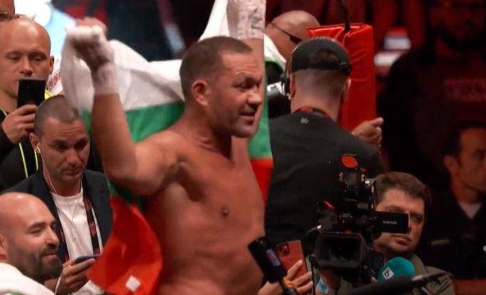 Кубрат Пулев надви Джери Форест Българинът спечели убедително със съдийско решение