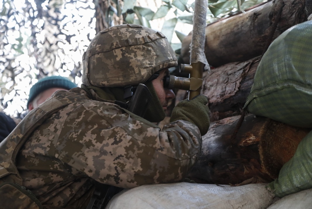 Президентът на Украйна Володимир Зеленски подписа указ за удължаване с