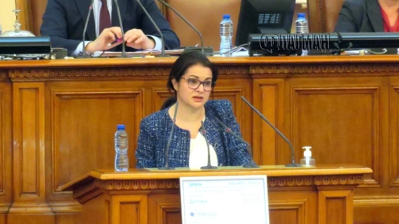 Първо декларирам конфликт на интереси защото аз съм собственик на пристанище