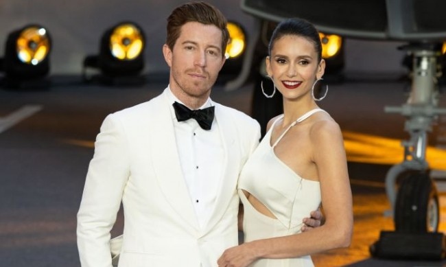 Нина Добрев и Шон Уайт най накрая пренесоха любовта си и