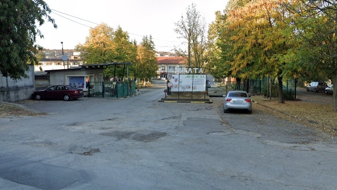 В Ловеч продължават сигналите за миризма на амоняк в района