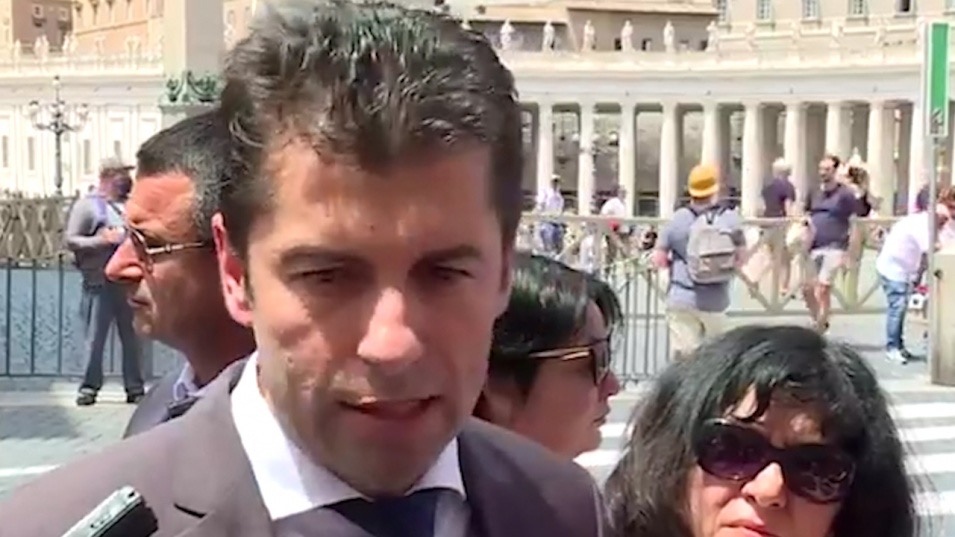 Когато се върна в България ще говоря с президента за