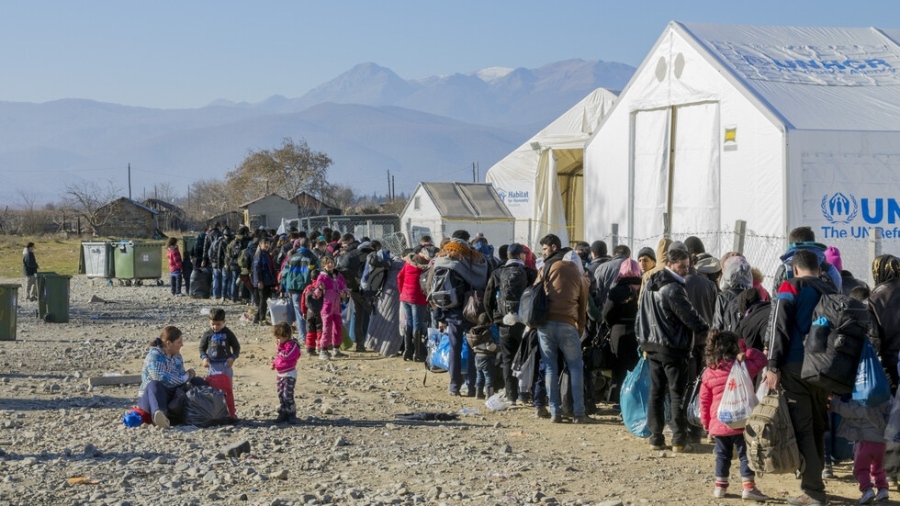 Гърция отчита ново засилване на мигрантския поток