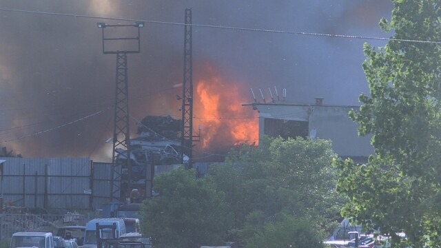 Пожарът в Пазарджик е потушен