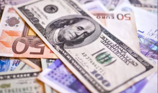 Нов милиардер се e появявал на всеки 30 часа след