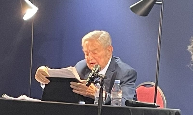 Американският милиардер и филантроп Джордж Сорос предупреди в реч пред