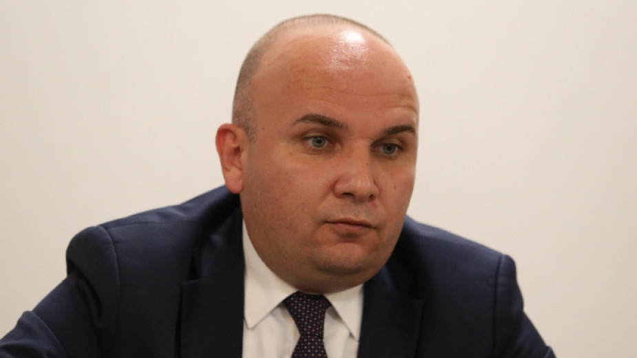 ЕС трябва да се разширява към Западните Балкани за да