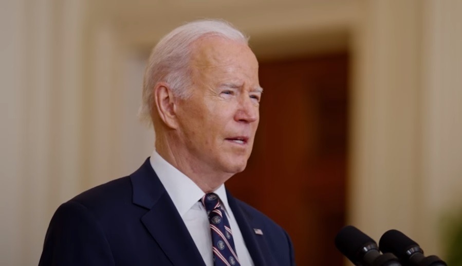 В реч пред абсолвенти на Военноморската академия на САЩ президентът