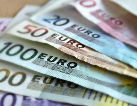 Ново политическо напрежение заради плана за въвеждане на еврото и