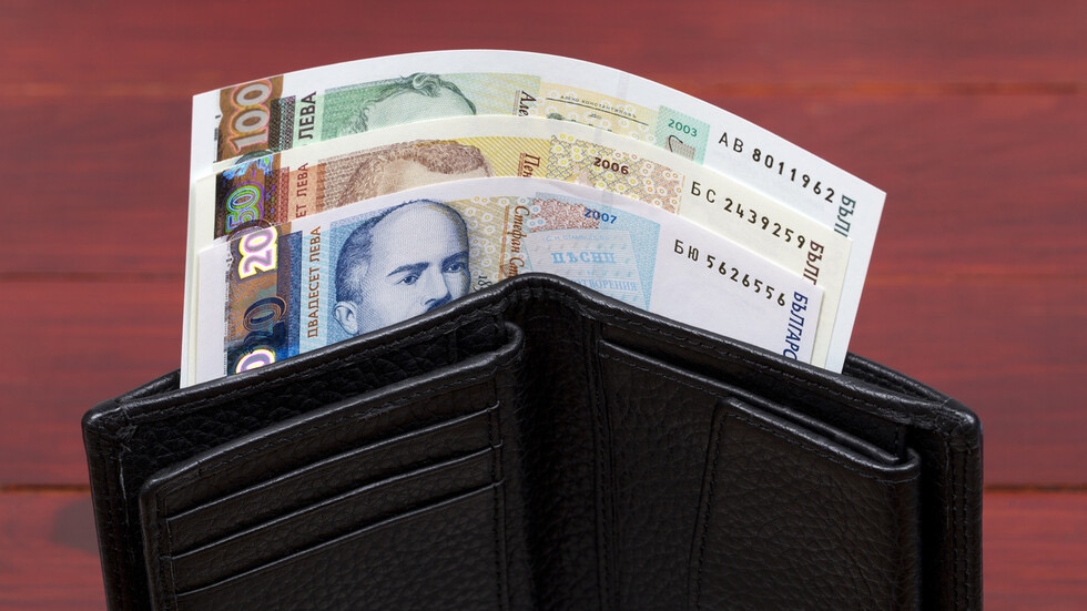 Български пощи възстановяват електронното изплащане на юнските пенсии От дружеството обясниха