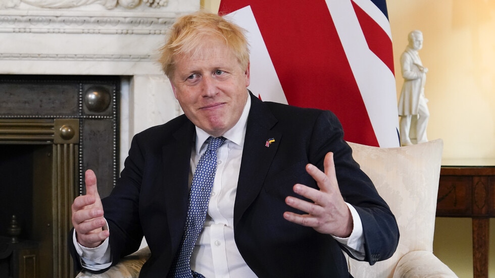 Британският премиер Борис Джонсън спечели вота на недоверие иницииран от собствената