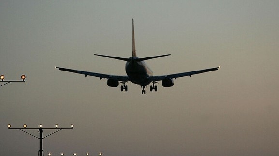 Стачка на летище Роаси Шарл де Гол в Париж днес доведе