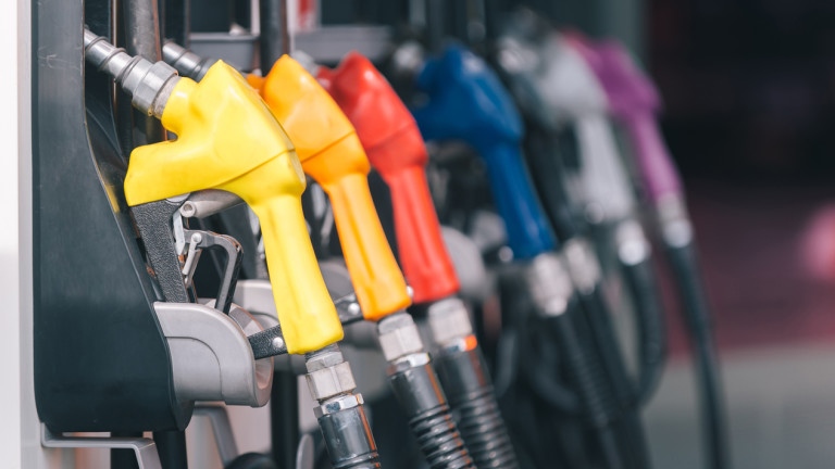 Цената на бензина в бензиностанциите на самообслужване в Италия се