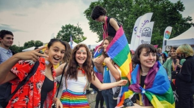 Това ли са ви ценностите Не благодарим Забранете този морален