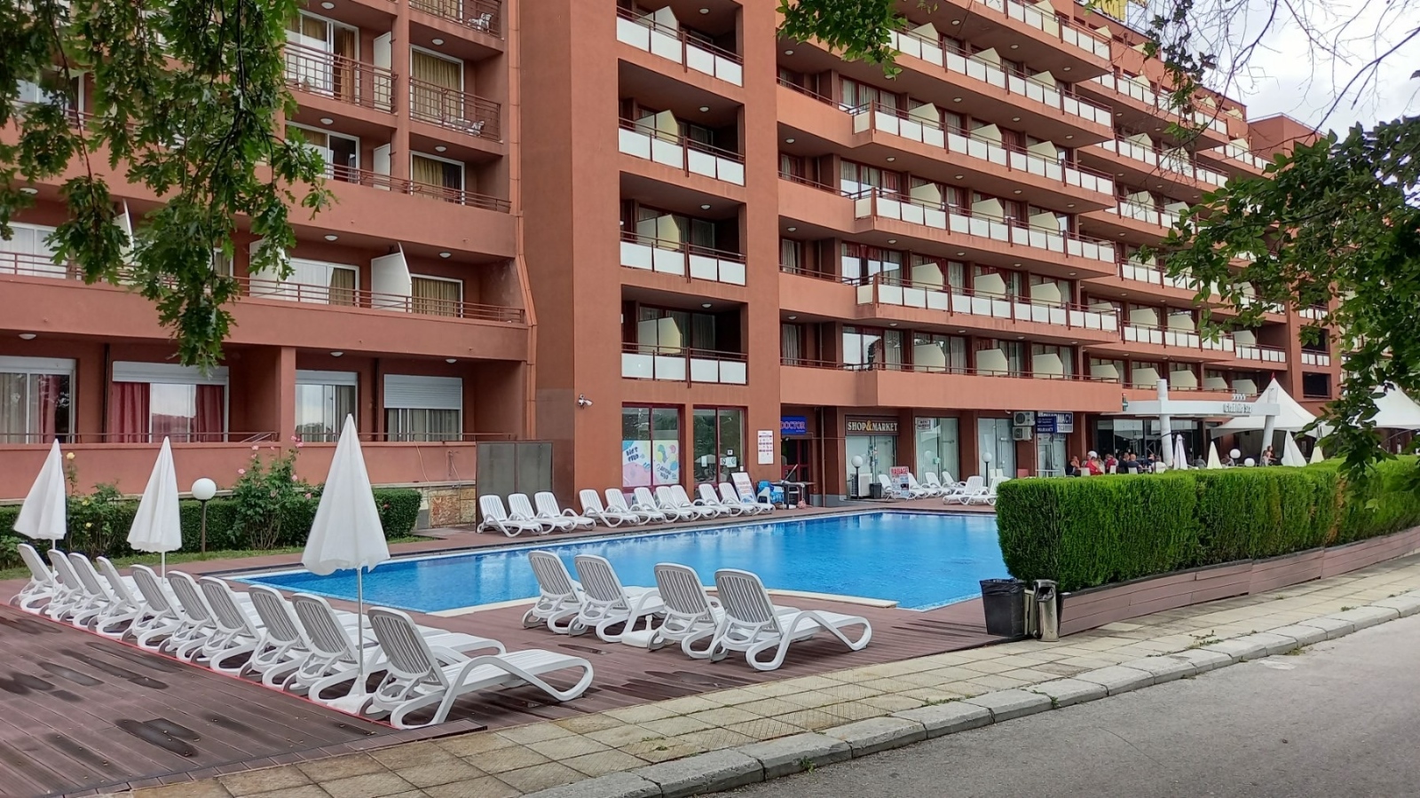 24 годишен германски турист загина в курорта Златни пясъци след като