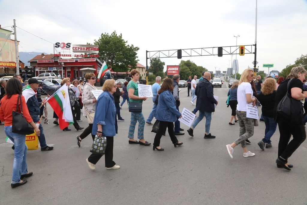 От 13 юни в 18 часа жители на Горубляне започват