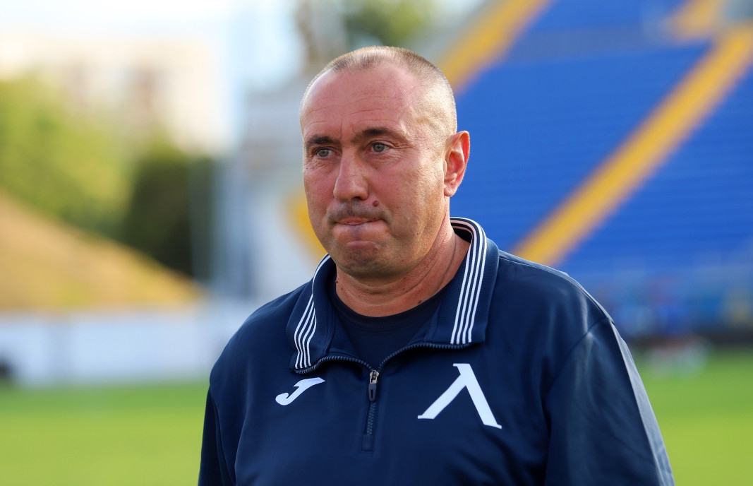 Анцугът на треньора на Левски Станимир Стоилов бе продаден за