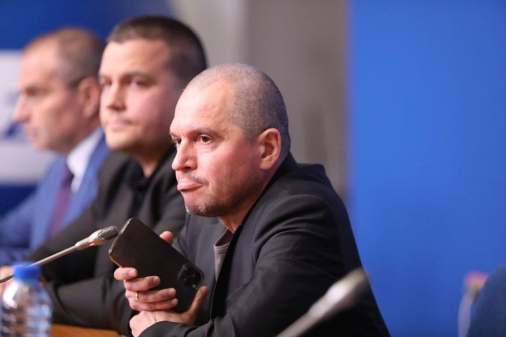 Има такъв народ ще поиска закрито заседание на парламента за