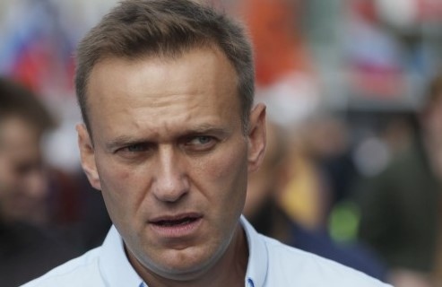 Излежаващият присъда критик на Кремъл Алексей Навални е бил преместен