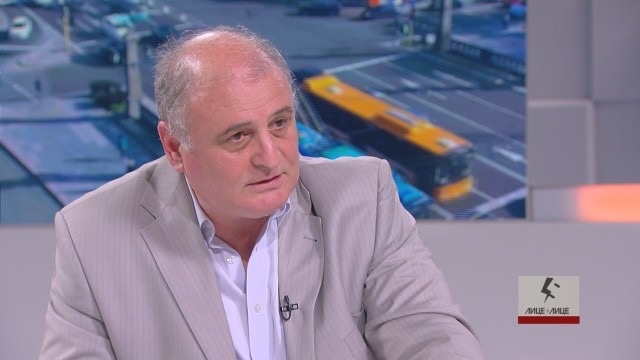 Не съм виждал Слави Трифонов от миналото Народно събрание Видях