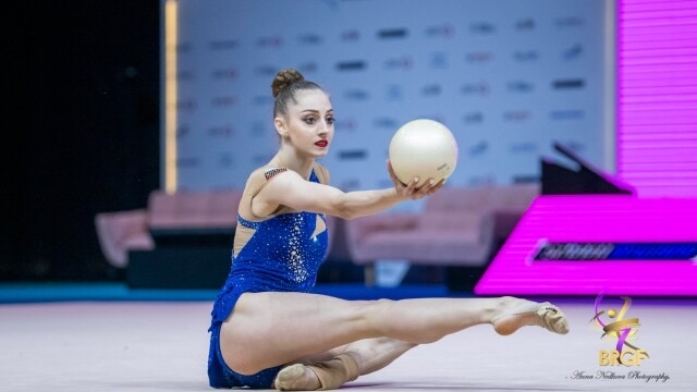 Боряна Калейн спечели златен медал за съчетанието си с топка