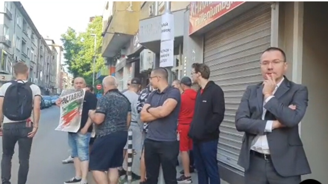 Ангел Джамбазки и Александър Сиди двама от съпредседателите на ВМРО