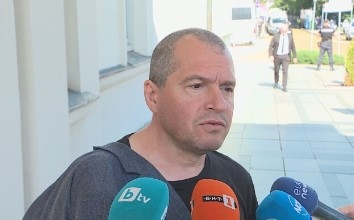 Продължава натискът към депутати на ИТН от страна на Продължаваме