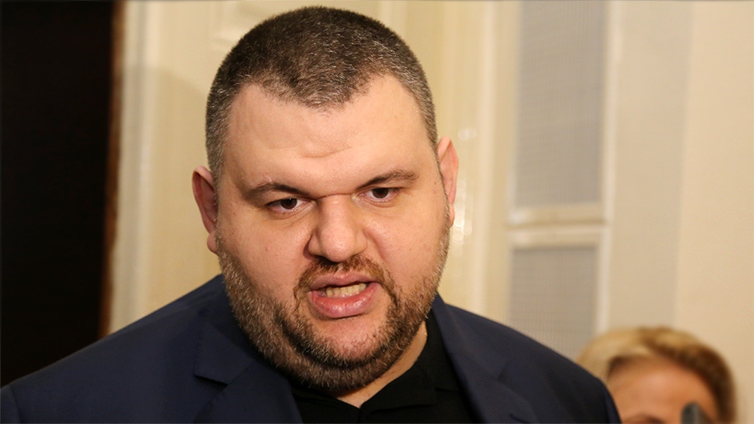 Делян Пеевски е диалогичен човек за разлика от г н Петков