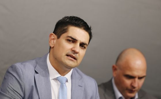 Според мен поведението на Има такъв народ е на една