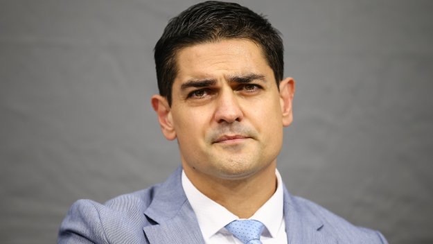 Спортният министър в оставка и бивш член на партия Радостин