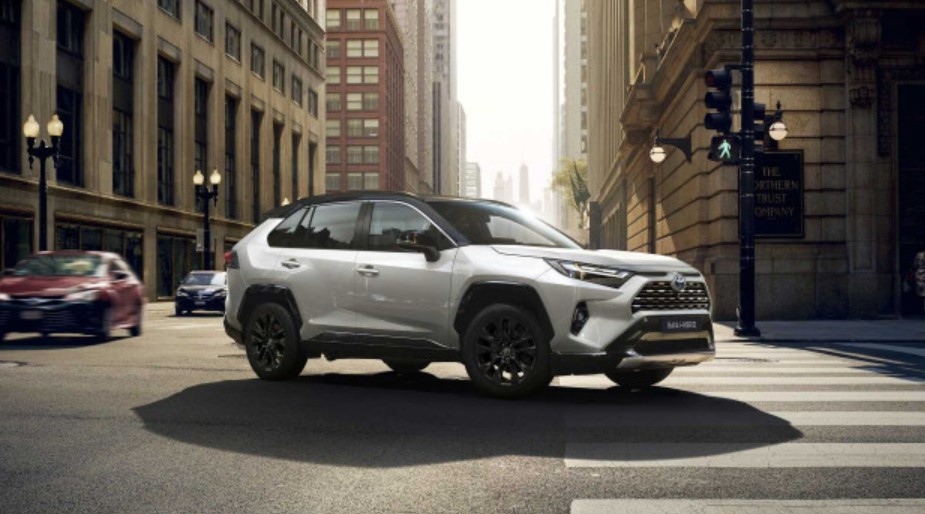 Компанията Toyota представи обновената версия на европейския RAV4 За разлика от