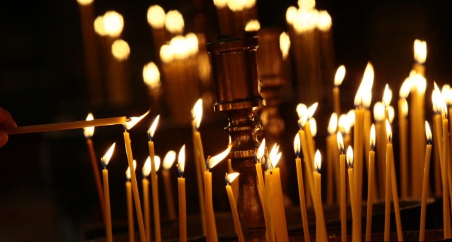 Два пъти поскъпва цената на парафиновите свещи Тя става 160 лв