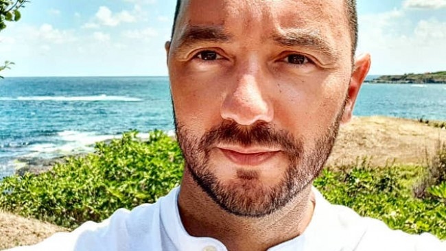 Шефовете на bTV са вдигнали мерника на Антон Хекимян заради