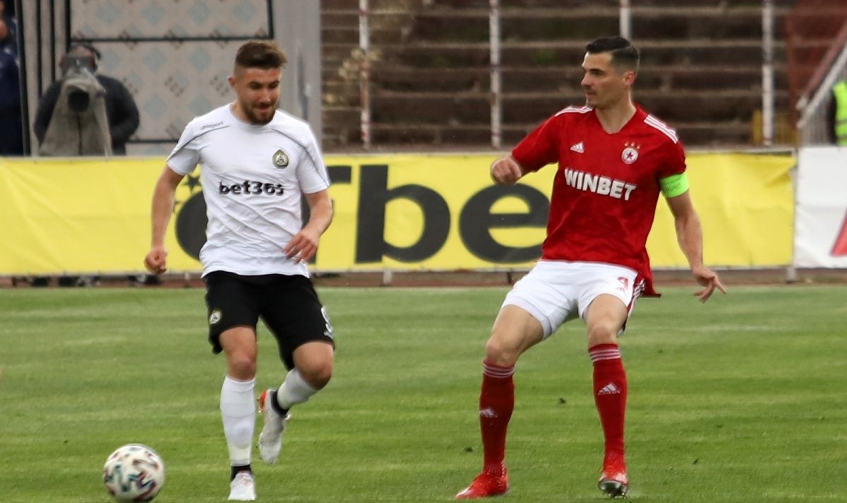 Славия и Мартин Петков се разделят по взаимно съгласие Нападателят