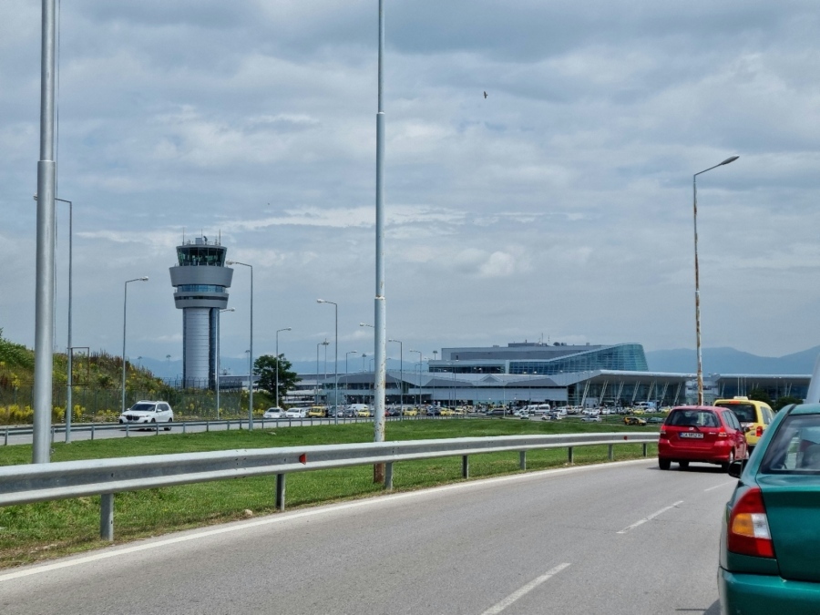 Нискотарифната авиокомпания Wizz Air е зарязала пътници в събота на