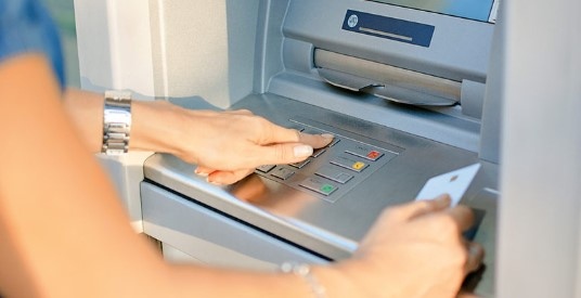 Поредно увеличение на банковите такси в началото на лятото Част