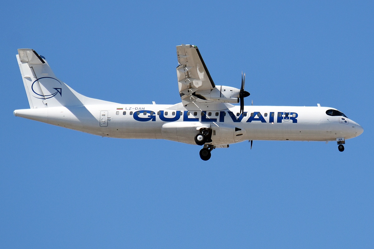 Българската авиокомпания GullivAir спря окончателно редовните полети до Скопие Северна