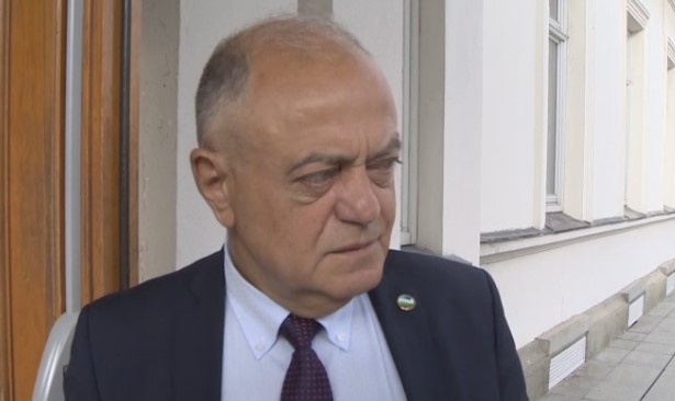 Очакванията са мандатът на Продължаваме промяната да не бъде изпълнен